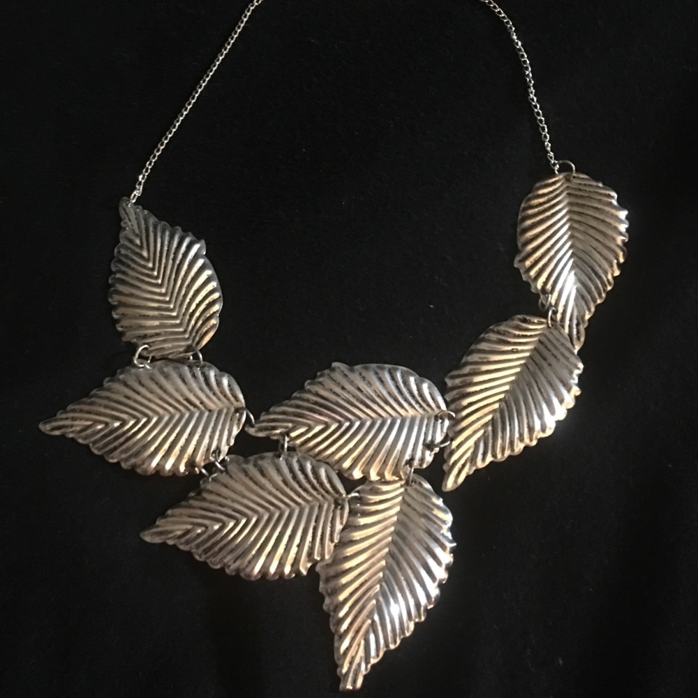 Silver leaf necklace